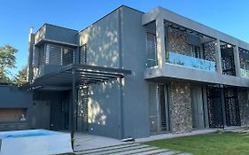 Complejo Altos de Álzaga Casa 1 y 2